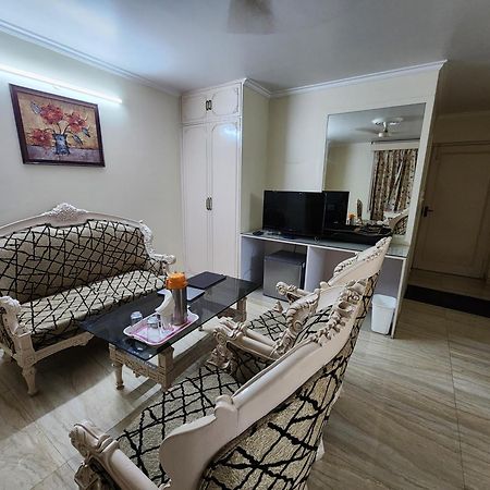 Hotel Mayur Deluxe Meerut Eksteriør bilde