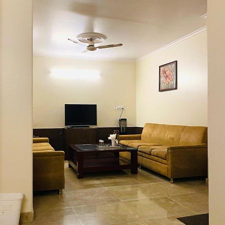 Hotel Mayur Deluxe Meerut Eksteriør bilde
