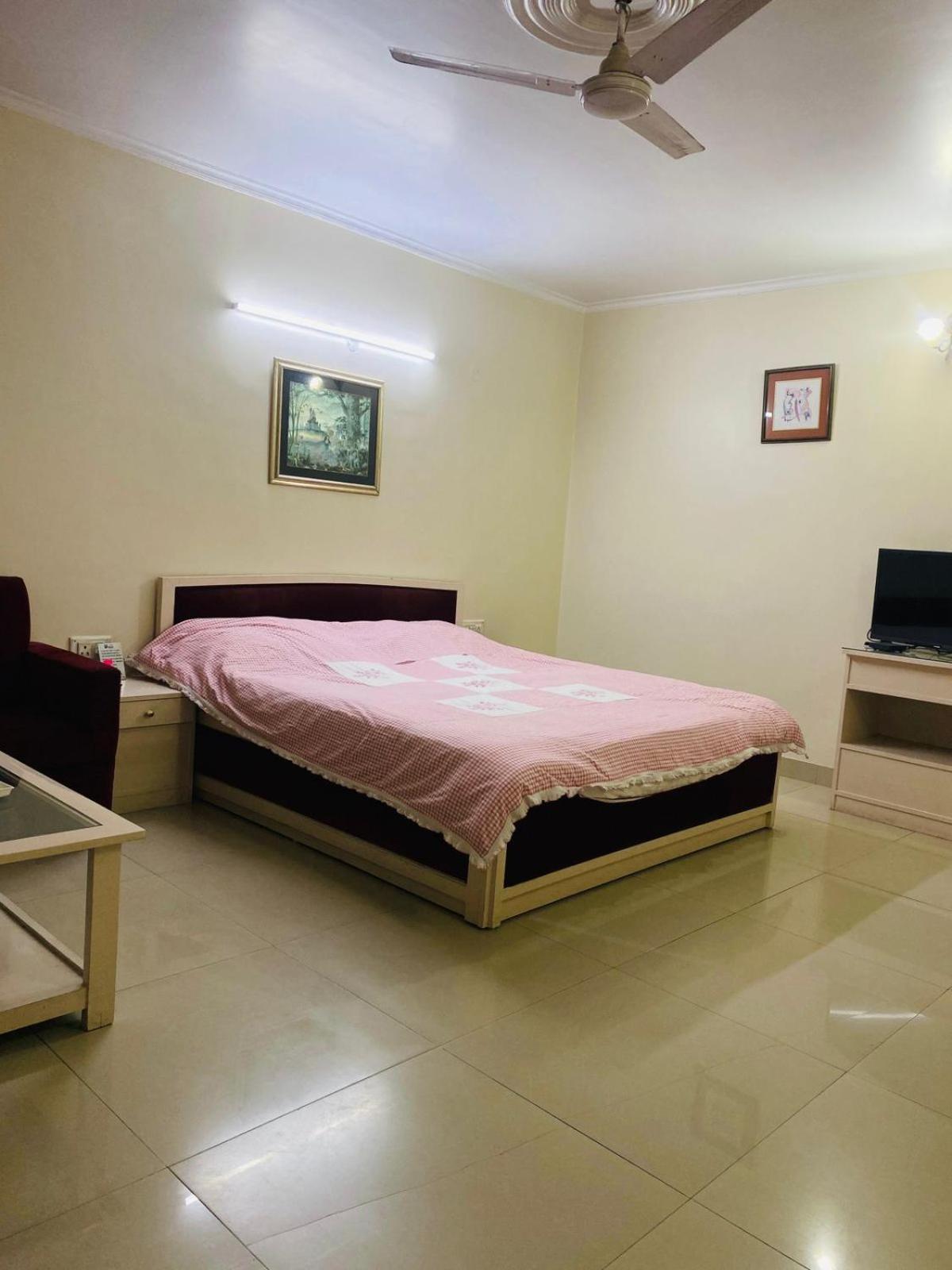 Hotel Mayur Deluxe Meerut Eksteriør bilde